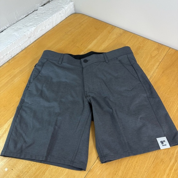 George Mens Above The Knee Commuter 9 inch Inseam Shorts size 34 Charcoal - Picture 4 of 9